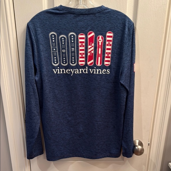 Vineyard Vines boys USA snowboards Long Sleeve hat or performance tee. Size XL - Picture 1 of 7